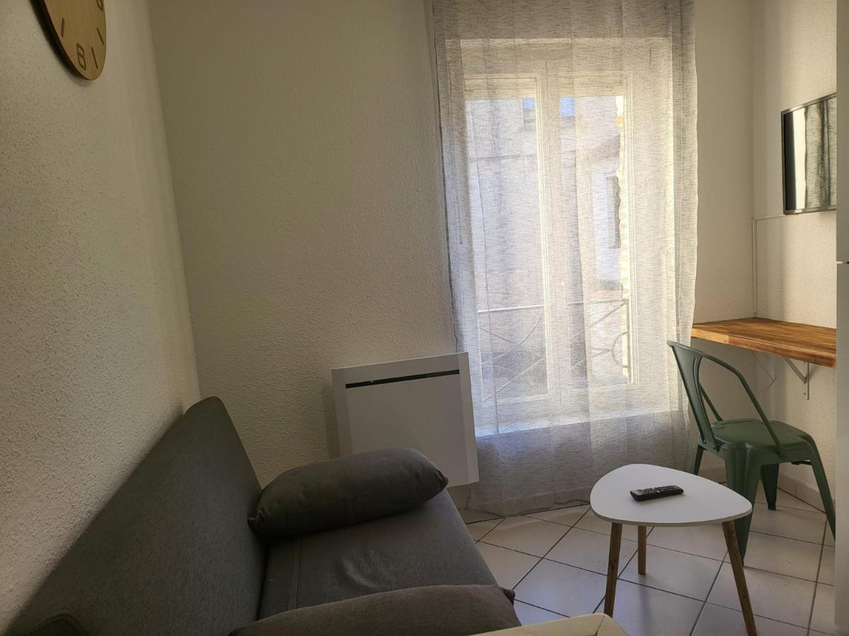 Appartement Studio Amande Proche Gare Sncf Et Commodites Agen