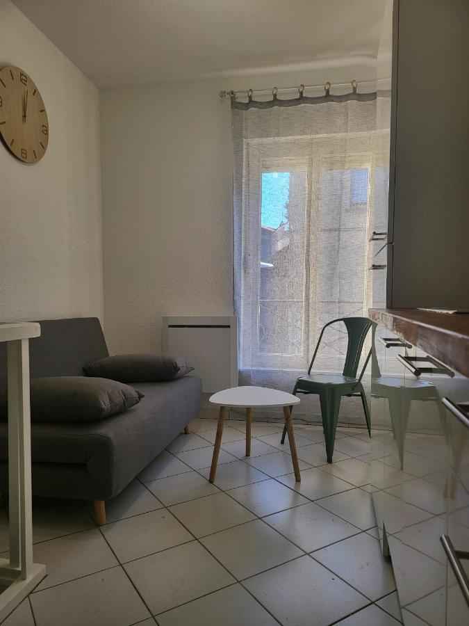 Appartement Studio Amande Proche Gare Sncf Et Commodites *